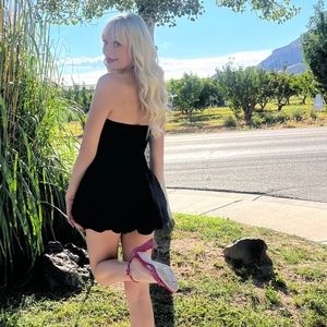 Meet your Posher, Brittney